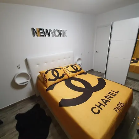 New York * Vecindario (Gran Canaria)